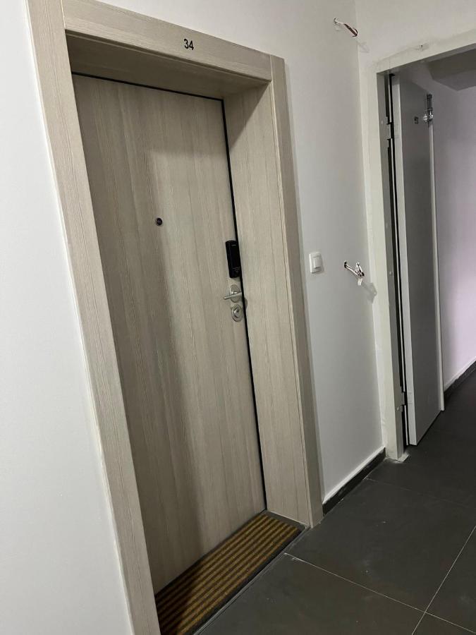 Porta Leks Apartment, Self Check-In, Own Parking Skopje Esterno foto